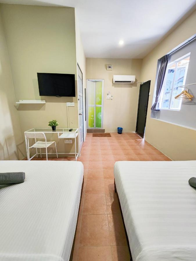 Gurney Coast Guest House By Sky Hive George Town Exterior photo